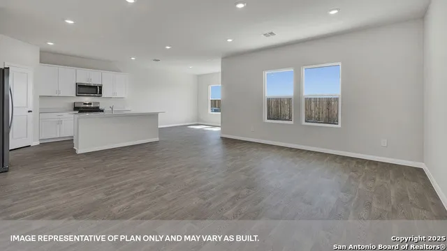 224 Raymondville Path San Marcos, TX 78666