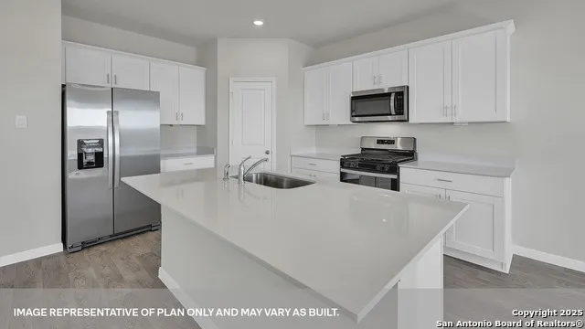 224 Raymondville Path San Marcos, TX 78666