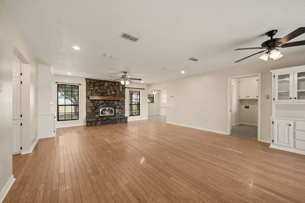 812 VZ COUNTY ROAD 3424 Wills Point, TX 75169