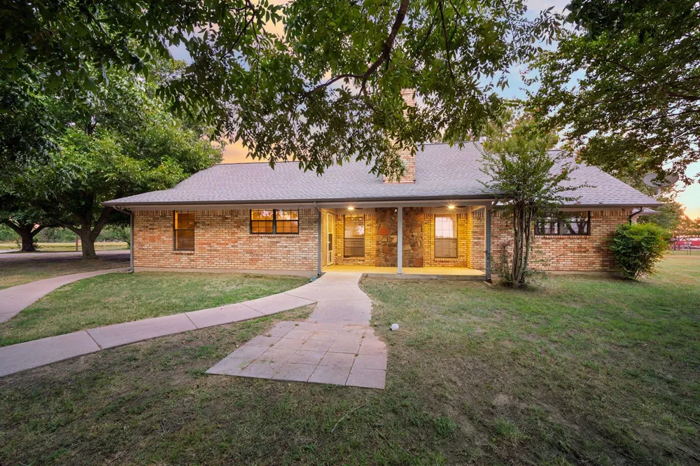 812 VZ COUNTY ROAD 3424 Wills Point, TX 75169