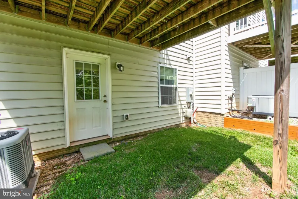 9219 MAGGIES WAY Laurel, MD 20723
