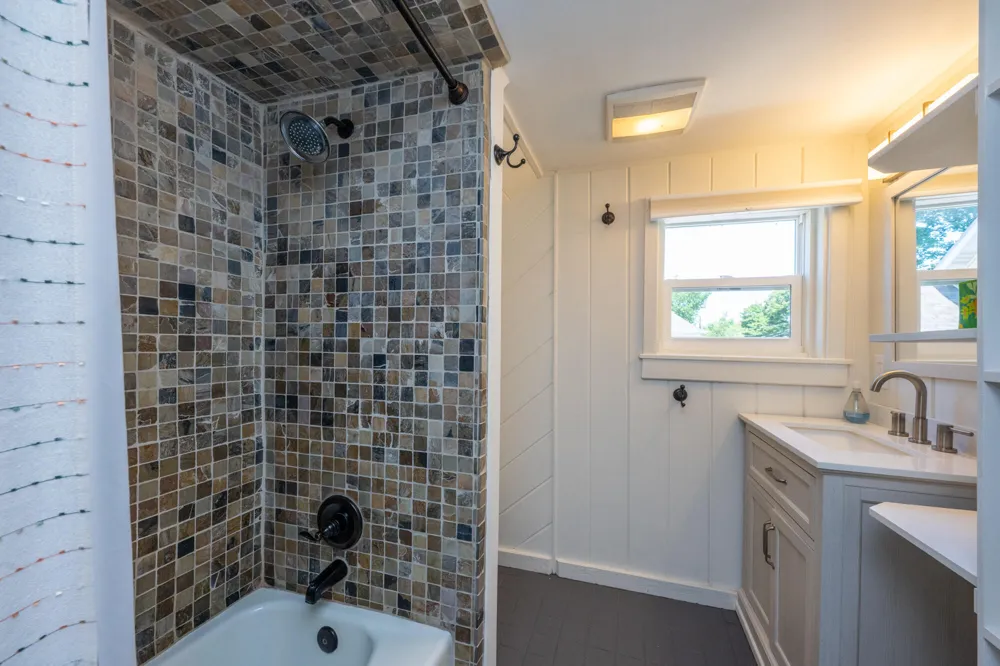 1002 Lake Boulevard St. Joseph, MI 49085
