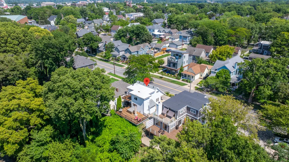 1002 Lake Boulevard St. Joseph, MI 49085