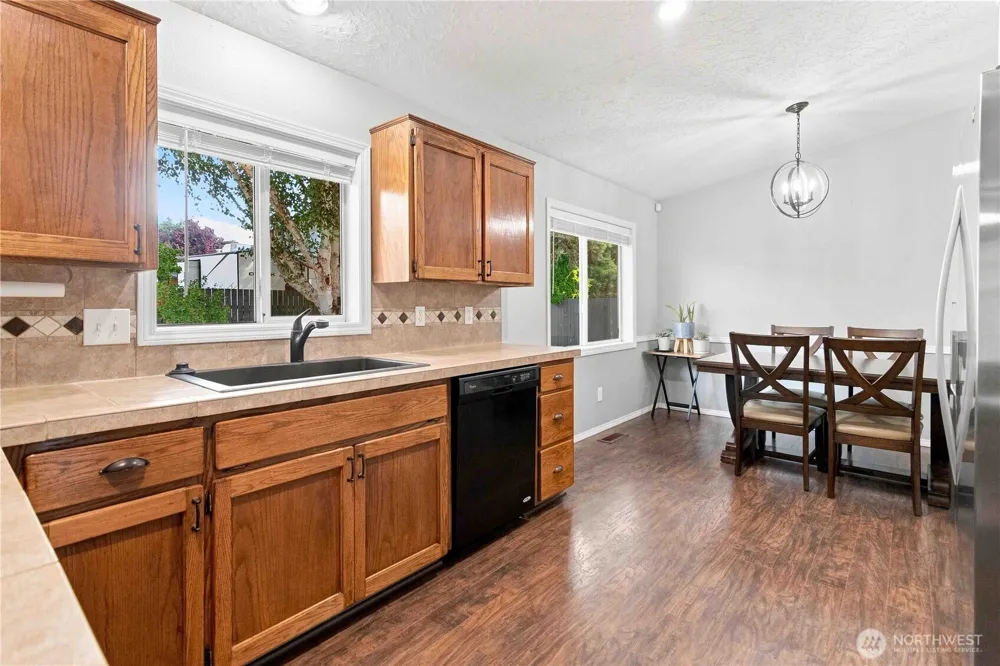 236 Sparks Drive Kelso, WA 98626