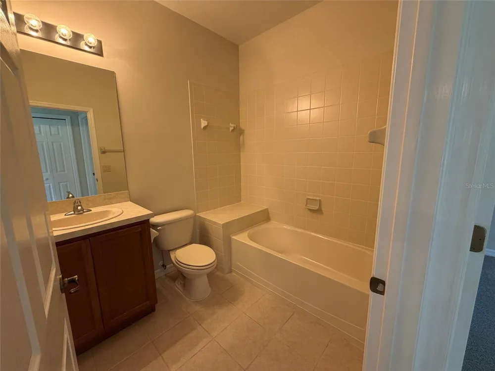 1224 VIENNA SQUARE DRIVE Winter Haven, FL 33884