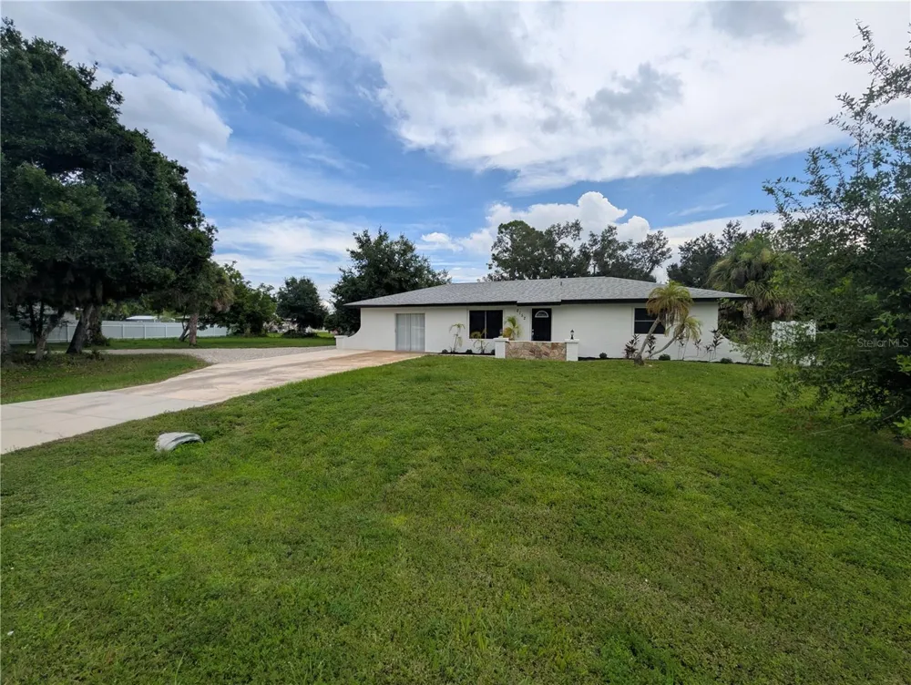 2152 BASIN Port Charlotte, FL 33952