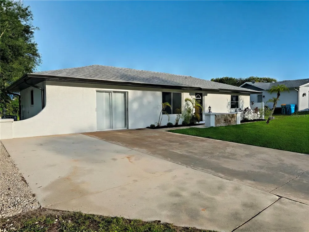 2152 BASIN Port Charlotte, FL 33952