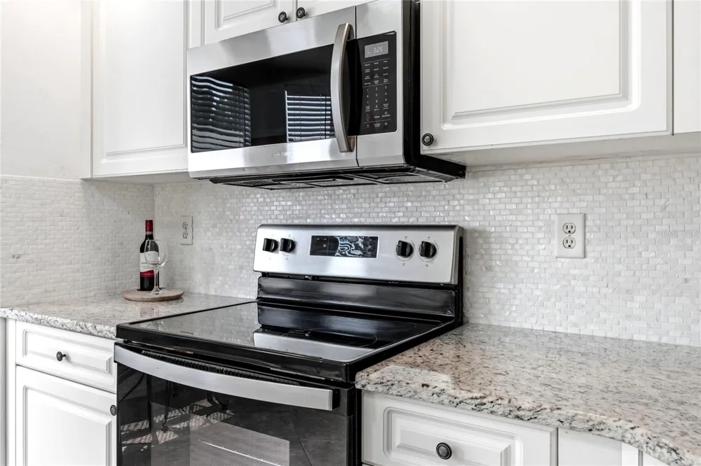 960 STARKEY ROAD #3106 Largo, FL 33771