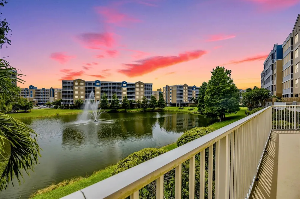 960 STARKEY ROAD #3106 Largo, FL 33771
