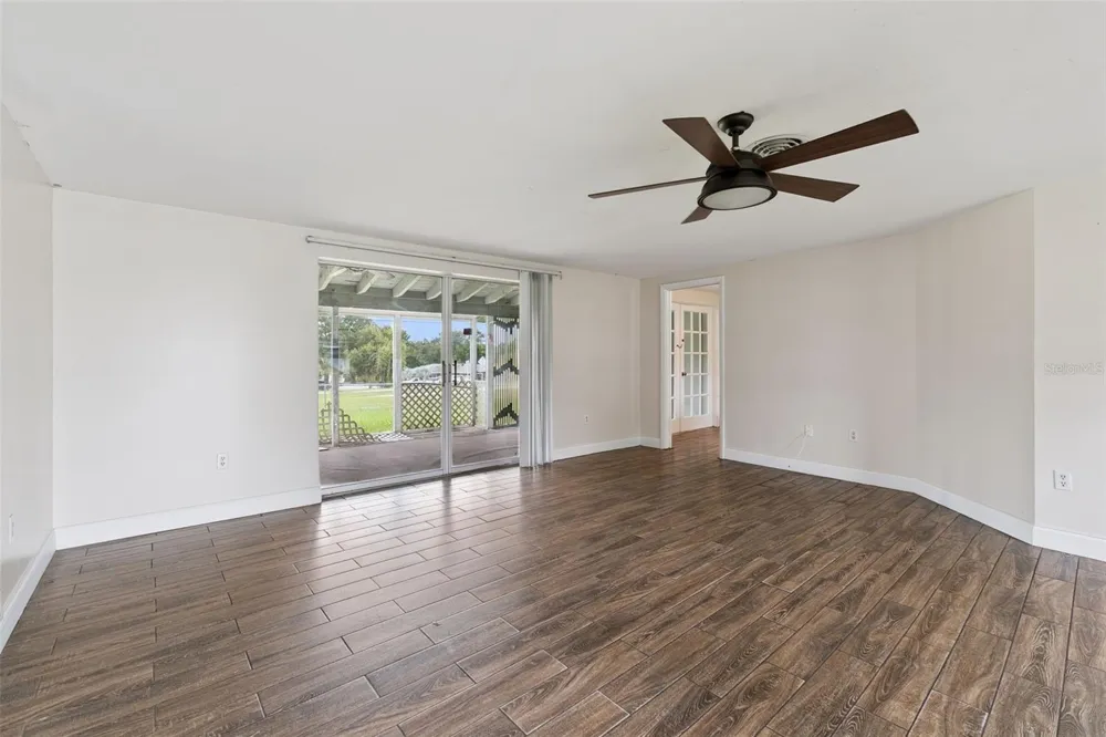 702 WILDABON AVENUE Lake Wales, FL 33853