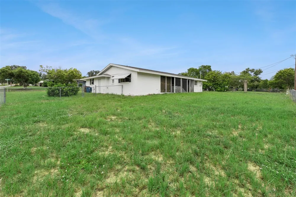 702 WILDABON AVENUE Lake Wales, FL 33853