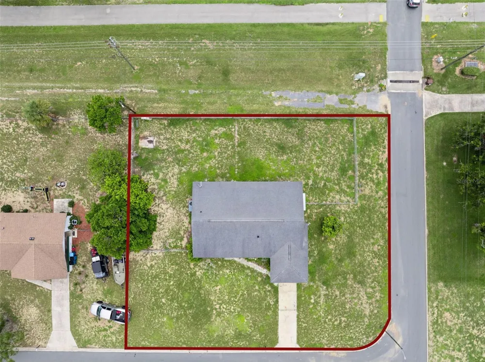 702 WILDABON AVENUE Lake Wales, FL 33853