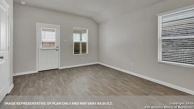 237 Raymondville Path San Marcos, TX 78666