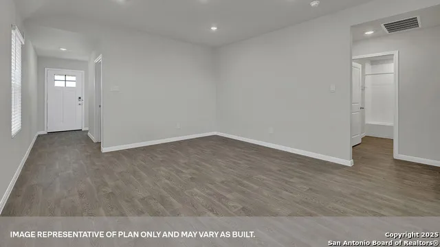 237 Raymondville Path San Marcos, TX 78666