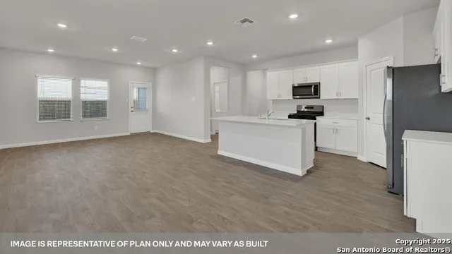 236 Raymondville Path San Marcos, TX 78666