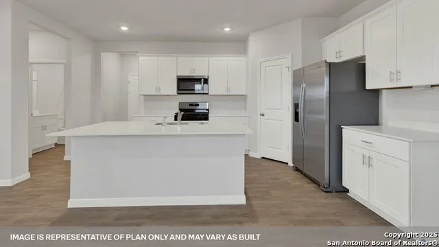 236 Raymondville Path San Marcos, TX 78666