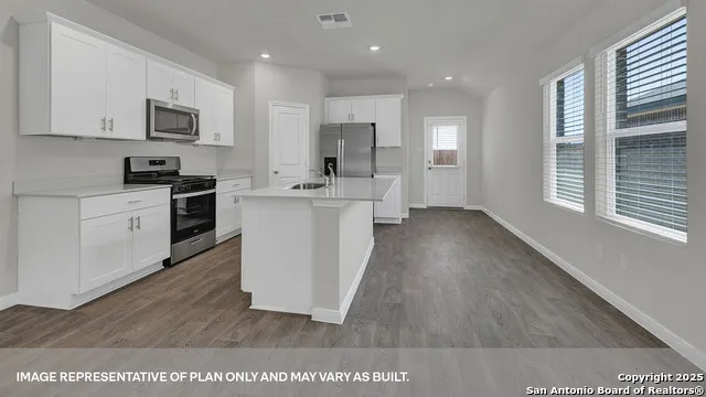 233 Raymondville Path San Marcos, TX 78666
