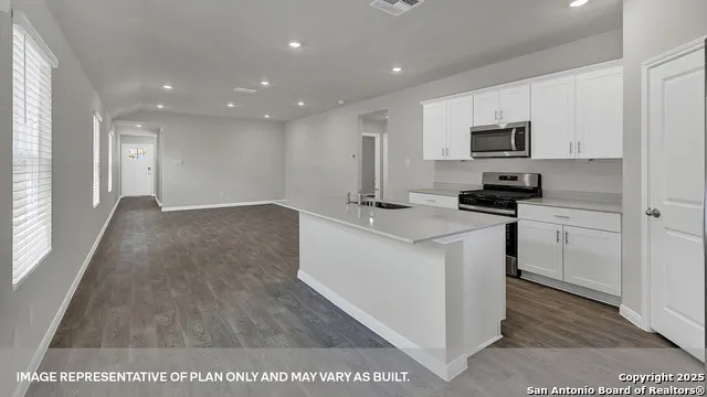 233 Raymondville Path San Marcos, TX 78666