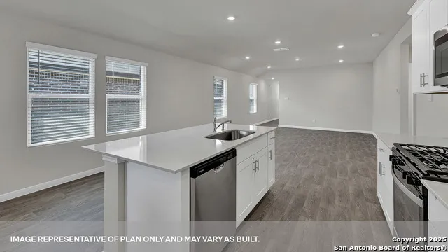 233 Raymondville Path San Marcos, TX 78666