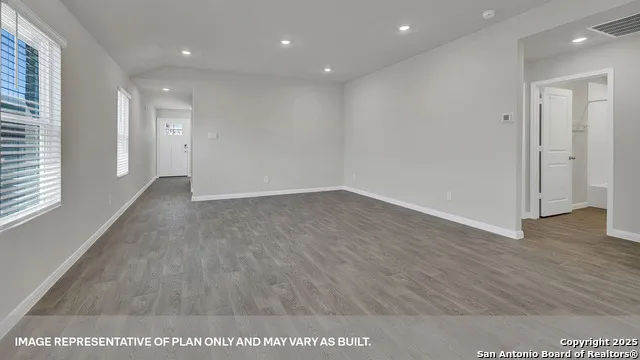 233 Raymondville Path San Marcos, TX 78666