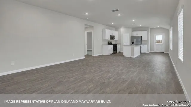 233 Raymondville Path San Marcos, TX 78666