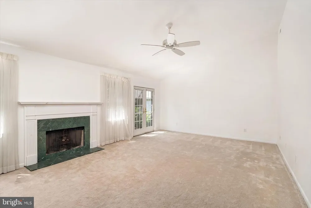 1 HIDDEN ACRES DRIVE Voorhees, NJ 08043