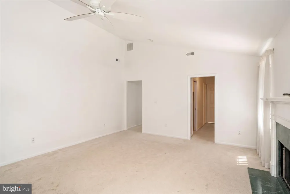 1 HIDDEN ACRES DRIVE Voorhees, NJ 08043