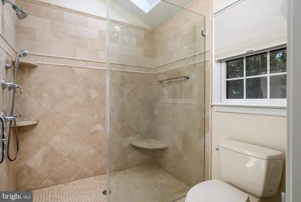 1 HIDDEN ACRES DRIVE Voorhees, NJ 08043