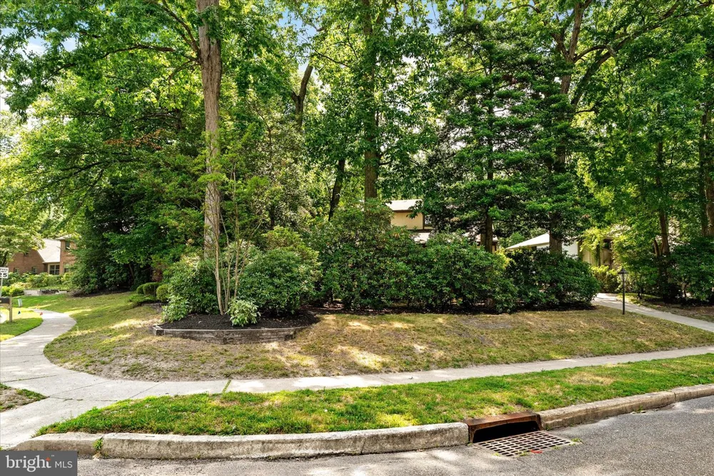 1 HIDDEN ACRES DRIVE Voorhees, NJ 08043