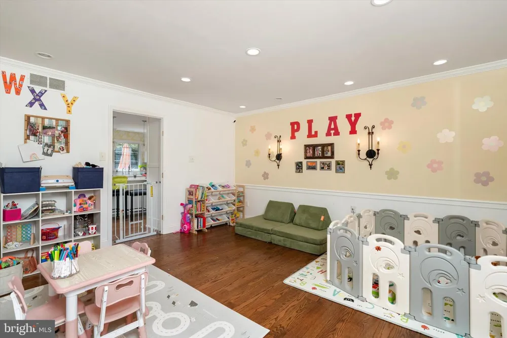 1 HIDDEN ACRES DRIVE Voorhees, NJ 08043