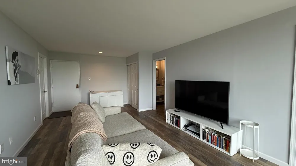 1510 12TH STREET #703 Arlington, VA 22209