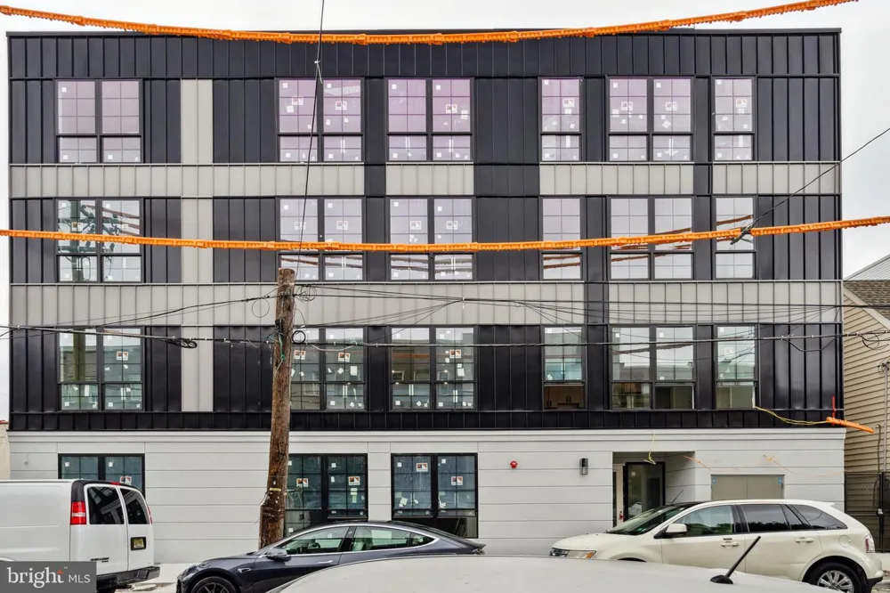 1112 E BERKS STREET #405 Philadelphia, PA 19125