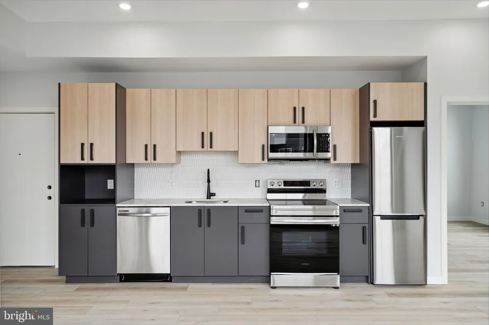 1112 E BERKS STREET #405 Philadelphia, PA 19125