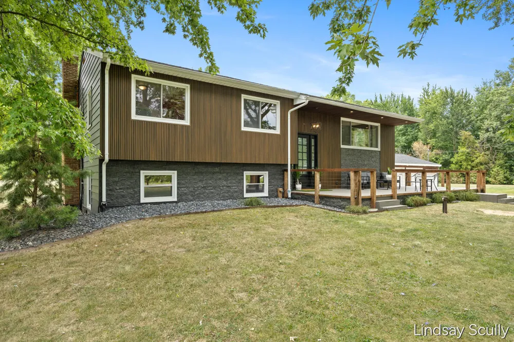 3128 Greenly Street Hudsonville, MI 49426