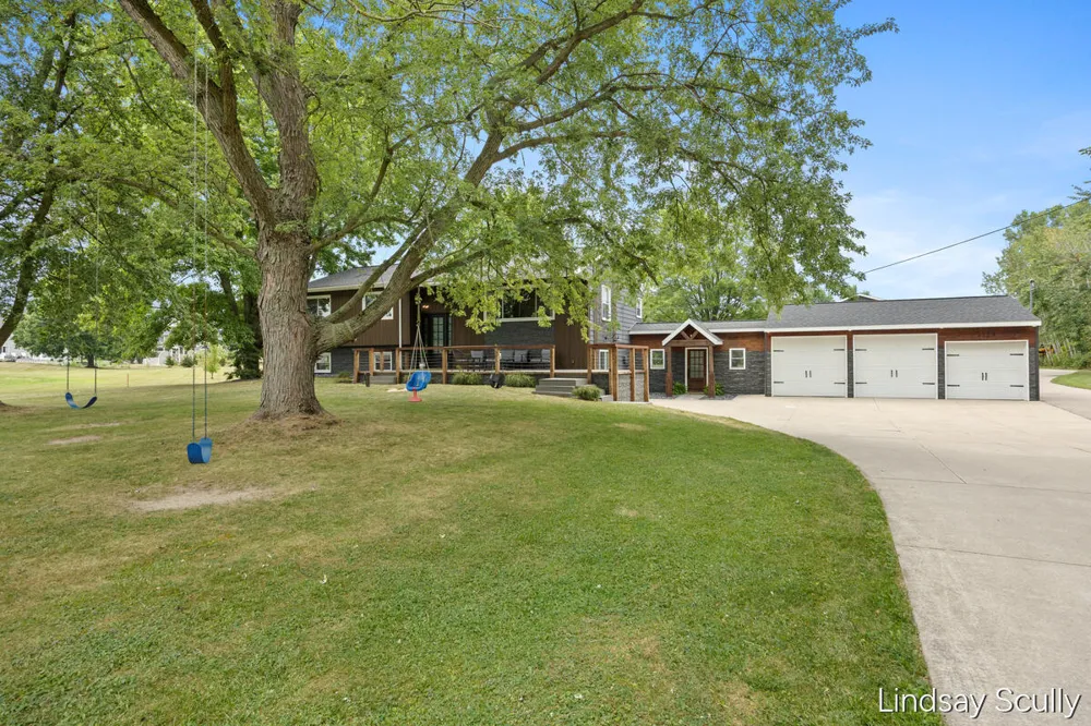 3128 Greenly Street Hudsonville, MI 49426