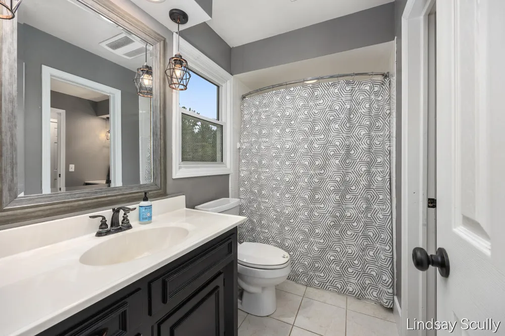 3128 Greenly Street Hudsonville, MI 49426