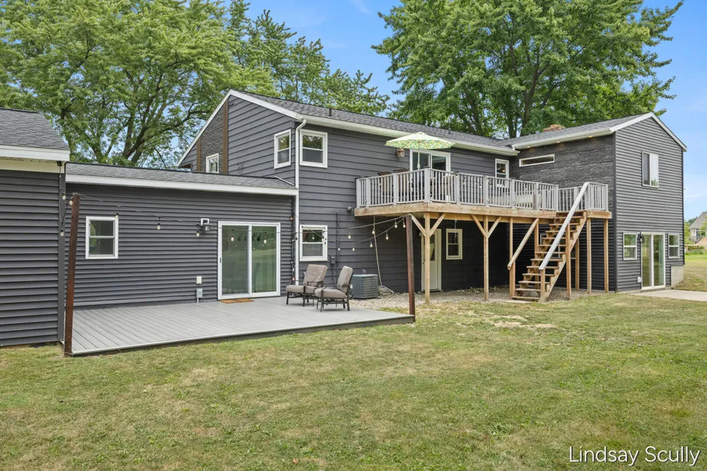 3128 Greenly Street Hudsonville, MI 49426