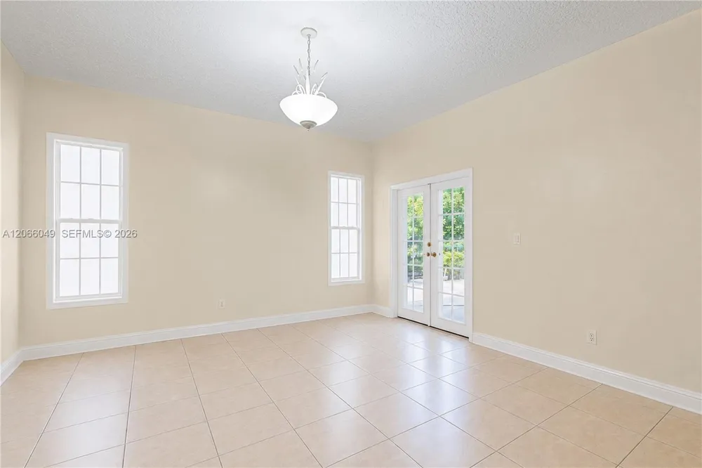 2204 SW 142nd Ct Miami, FL 33175