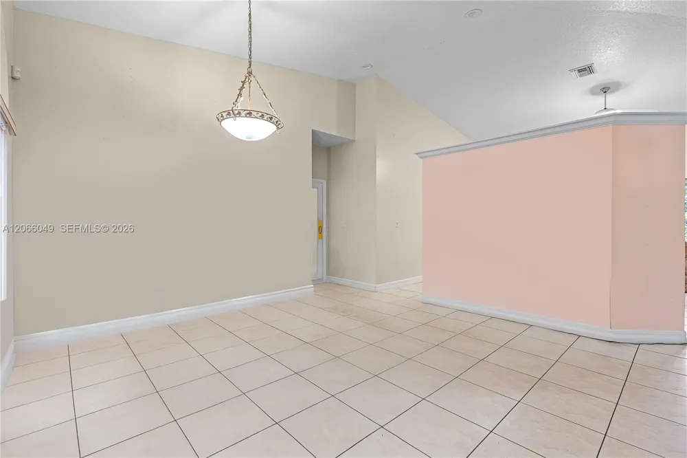 2204 SW 142nd Ct Miami, FL 33175
