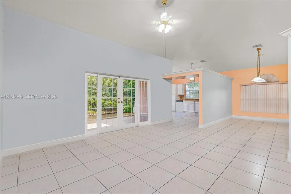 2204 SW 142nd Ct Miami, FL 33175