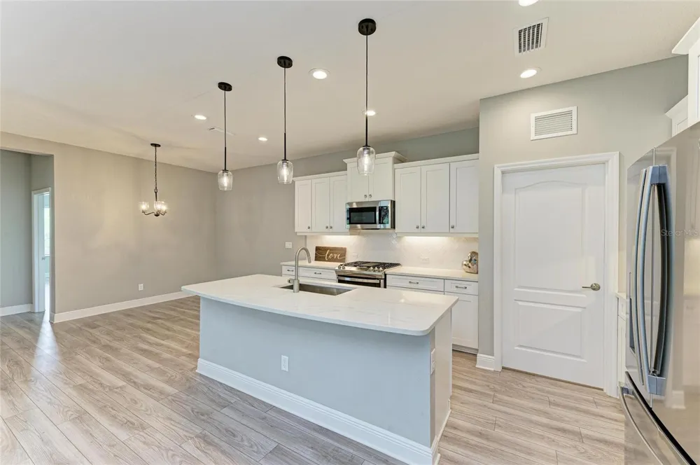 2802 BUTTERFLY JASMINE TRAIL Sarasota, FL 34240