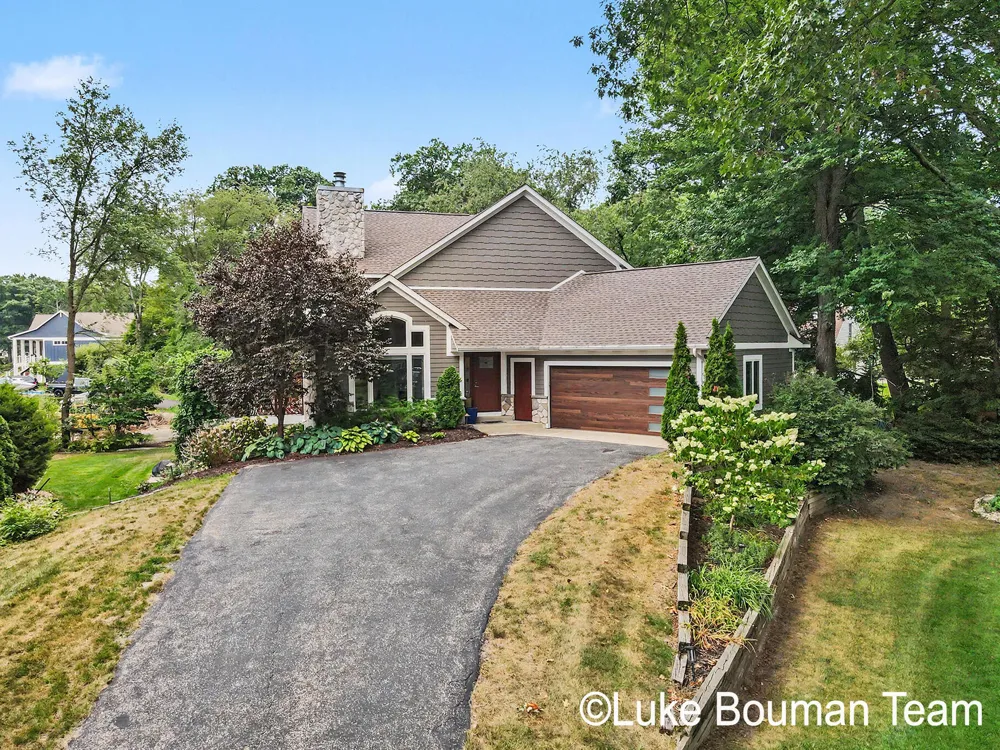 46 Counts Cove Court Park Township, MI 49424