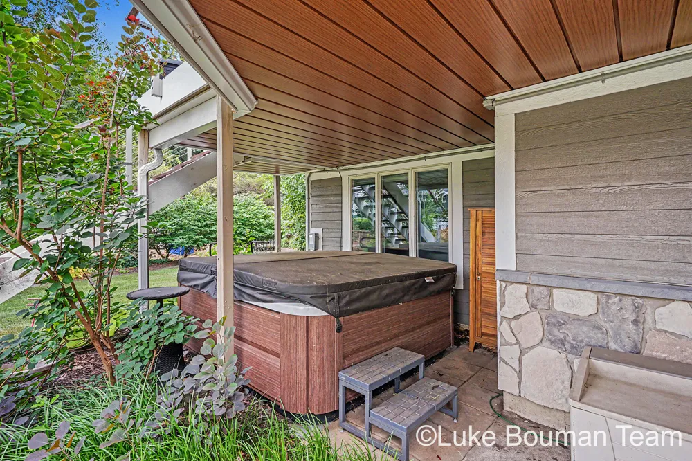 46 Counts Cove Court Park Township, MI 49424