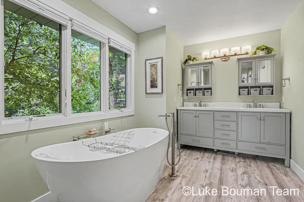 46 Counts Cove Court Park Township, MI 49424