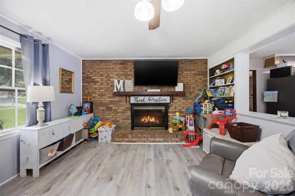 302 Charlotte Street Alexis, NC 28006