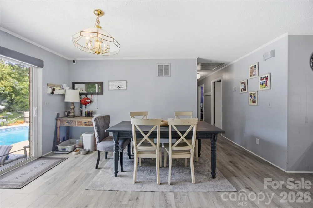 302 Charlotte Street Alexis, NC 28006