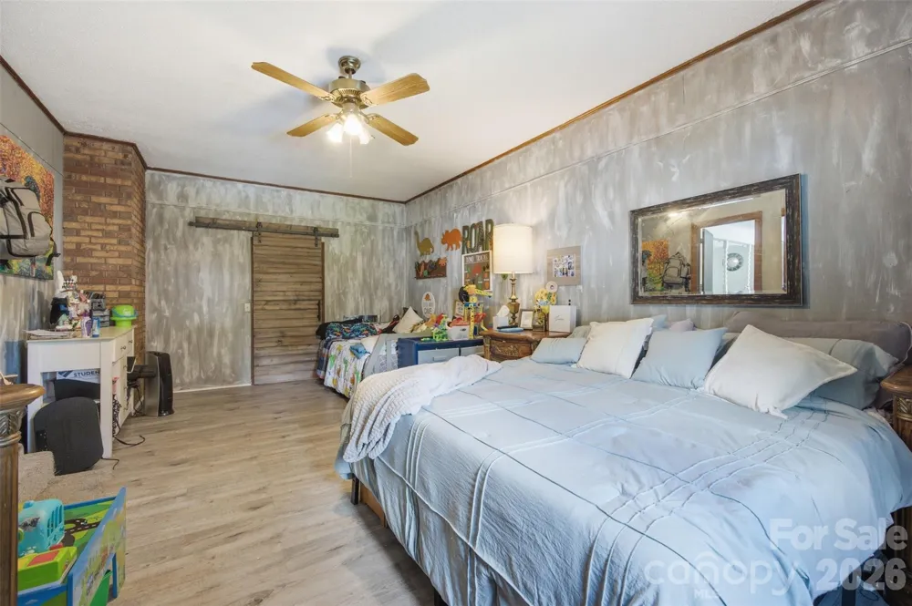 302 Charlotte Street Alexis, NC 28006