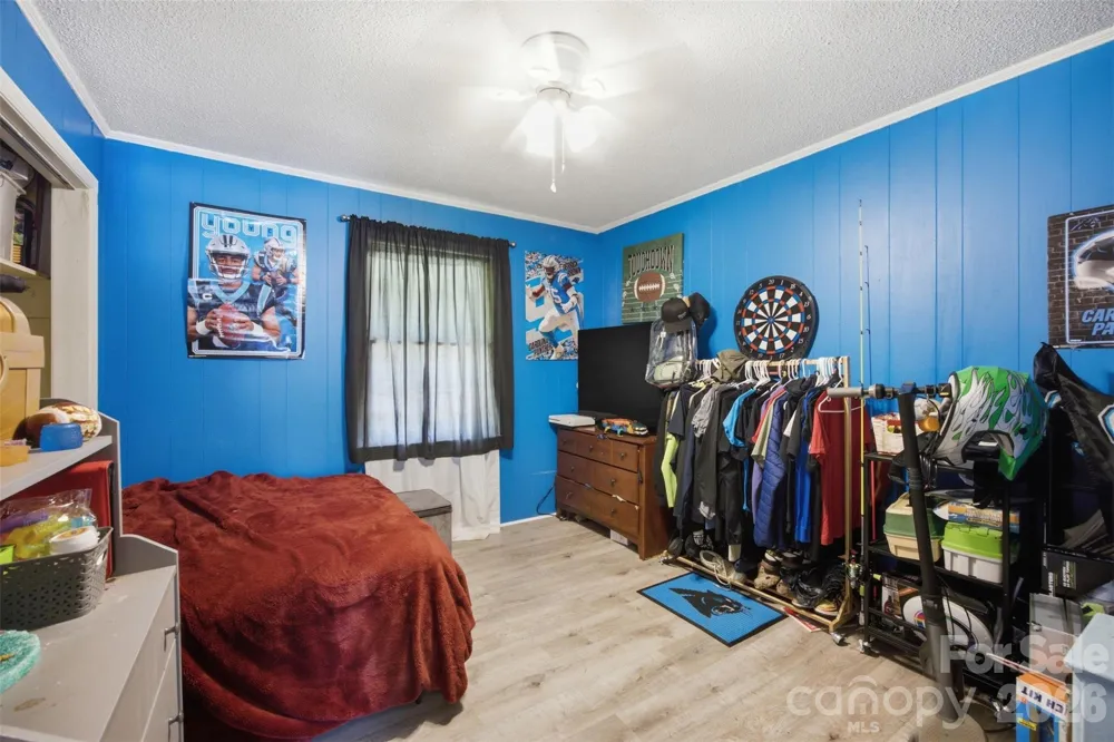 302 Charlotte Street Alexis, NC 28006
