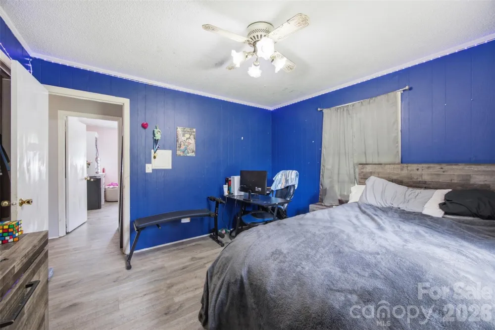 302 Charlotte Street Alexis, NC 28006