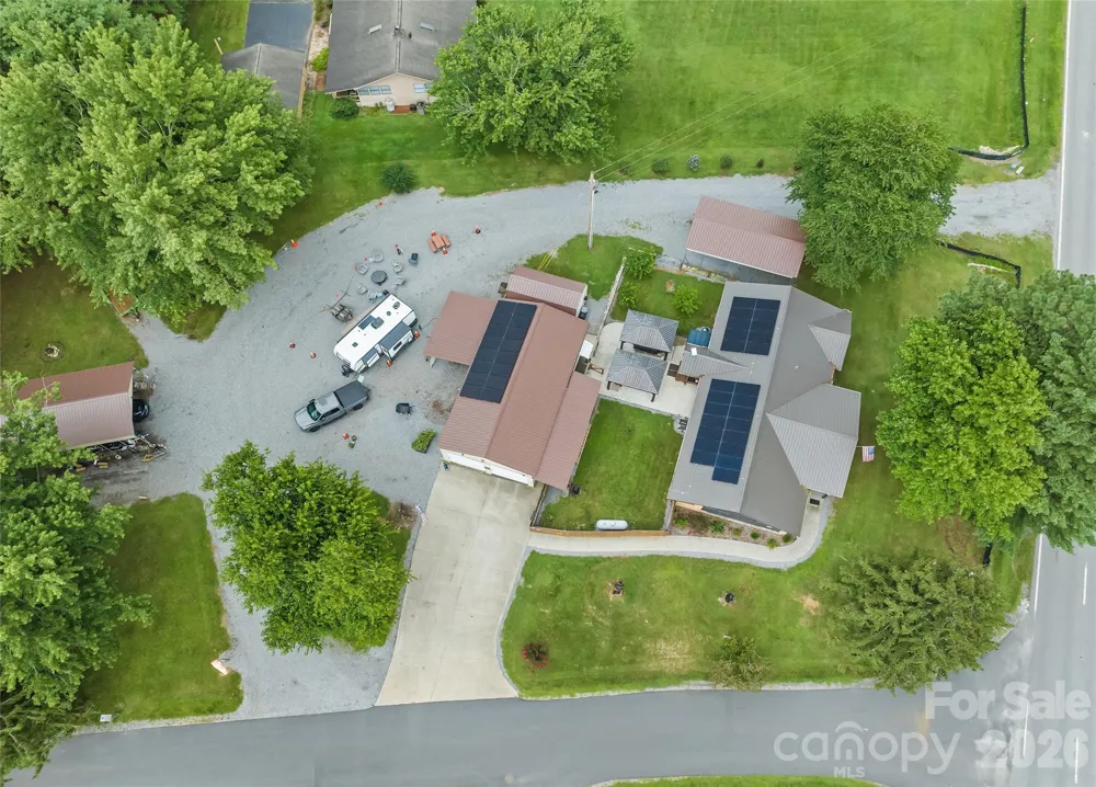 2906 Jonathan Creek Road Waynesville, NC 28785